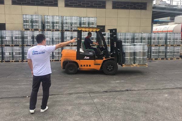 Supervising the loading of ESBO goods and sending them to a customer in Central
