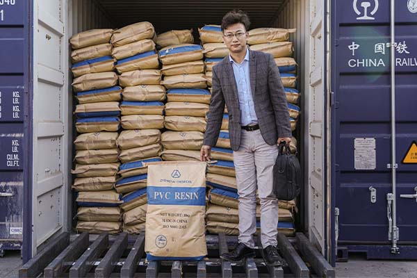 Chemdo’s inspection on PVC container loading